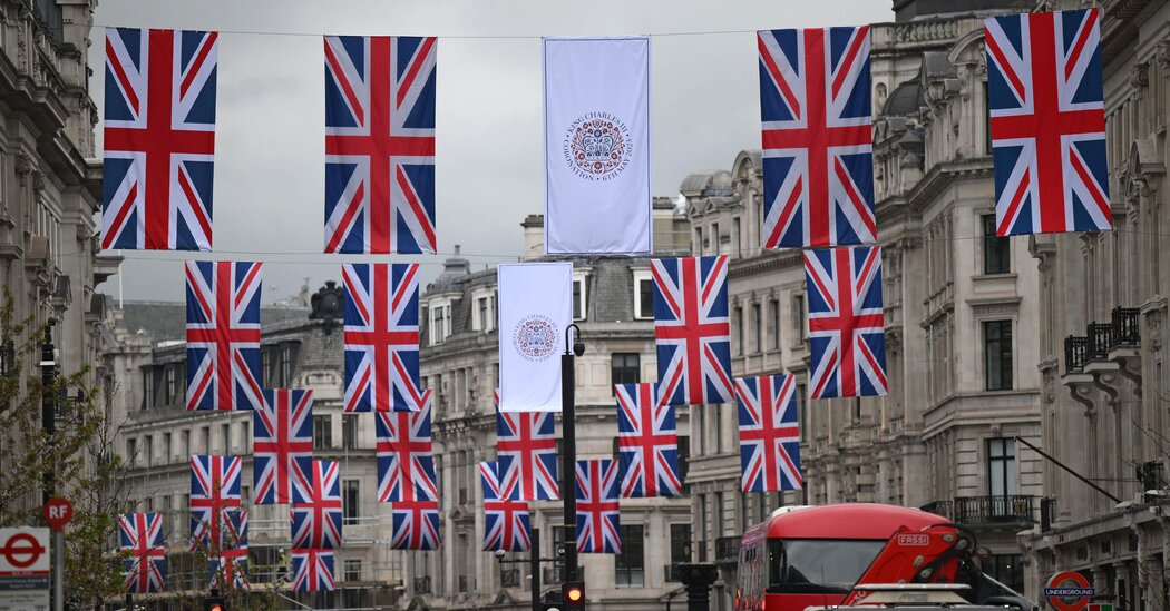 Bir Kral Taç Giyerken, Bazı Britanyalılar Monarşinin Neden Devam Ettiğini Soruyor