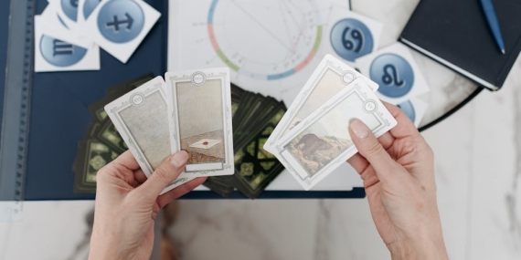 Burçların Gizli Zaafları: Hangi Cümleye En Çok Kanıyorsunuz?