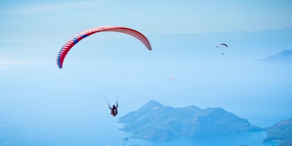 Fethiye’de Çinli Turist Akını Beklentisi: Yamaç Paraşütü Rekora Koşuyor