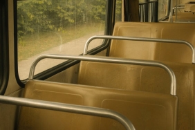 Otobuslerdeki-Yuksek-Arka-Koltuklarin-Sirri-Cozuldu-featured
