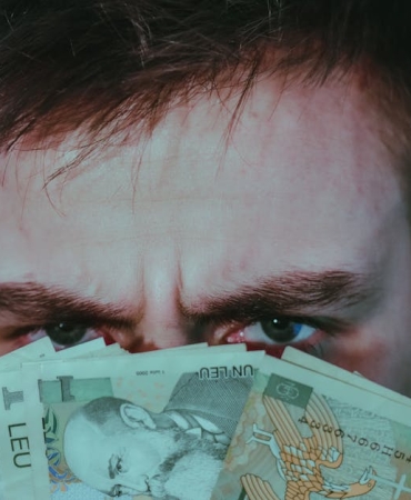 Seyhan-Belediyesi8217nde-Borc-Krizi-ve-Isci-Eylemi-Maaslar-Odenmiyor-featured