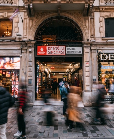 Beyoglu8217nda-40-Kg-Gumus-Calan-Hirsizlar-Sucustu-Yakalandi-featured