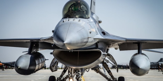 Körfez Bölgesinde F-15 Savaş Uçağı Düşürüldü: Gerilim Tırmanıyor