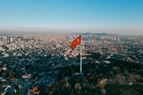 Ortadogu-Krizleri-Turkiye8217yi-Cazibe-Merkezi-Yapiyor-Ekonomi-Rotasi-Degisti-featured