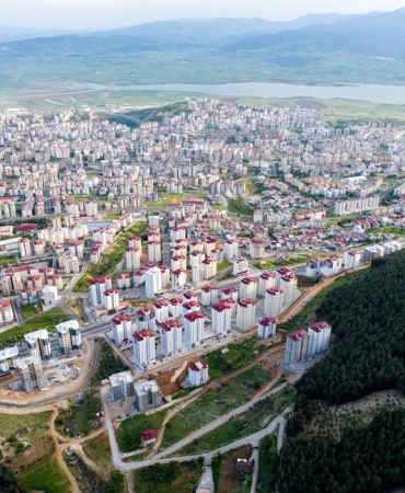 Sac-Uzamasini-Hizlandiran-Defne-Yapragi-Sirri-3-Ayda-Guclu-Saclar-featured