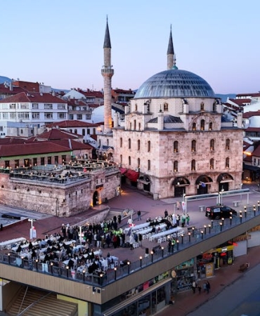 Bolu8217da-Heimlich-Kahramani-Esnaf-Ogrencinin-Hayatini-Kurtardi-featured