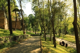 Istanbul8217un-Yesil-Kalbi-Gulhane-Parki-Tarih-ve-Dogayi-Birlestiriyor-featured
